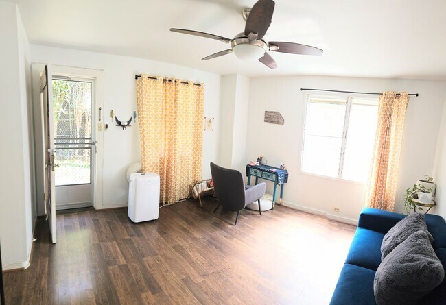 Foto del edificio - 1523 Thurston Ave