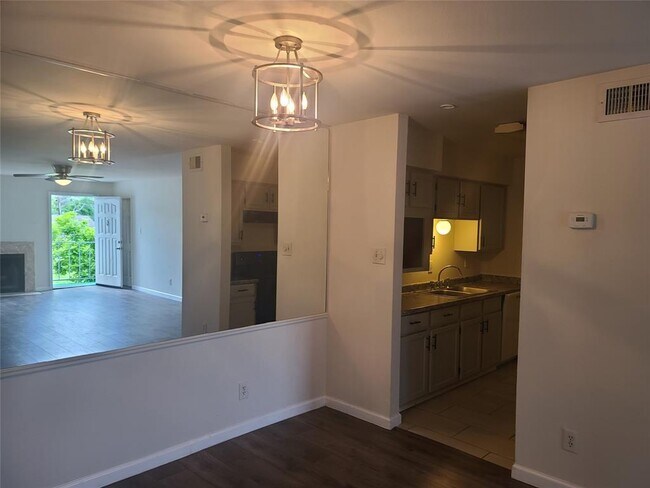 Foto del edificio - 8787 Brae Acres Rd