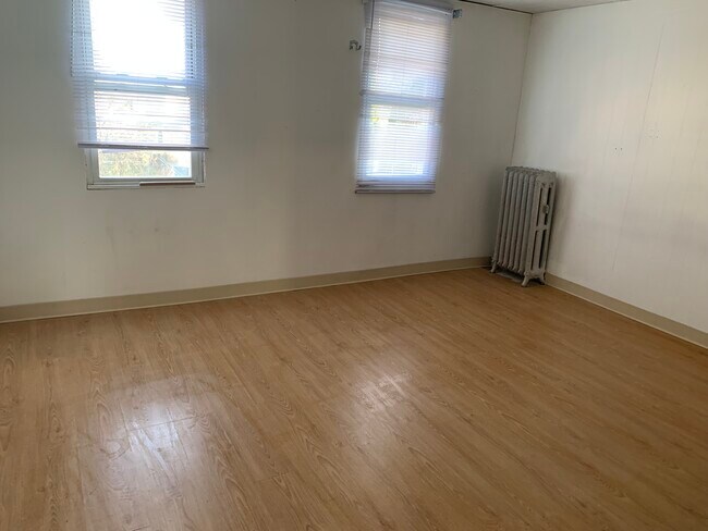 Dormitorio uno - 123 Morris Ave