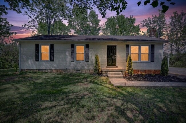 Foto del edificio - 4827 Bradyville Pike
