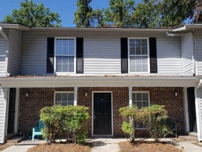 Building Photo - 2494 Etiwan Ave