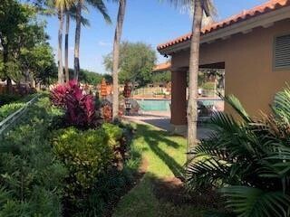 Foto del edificio - 4965 Leeward Ln