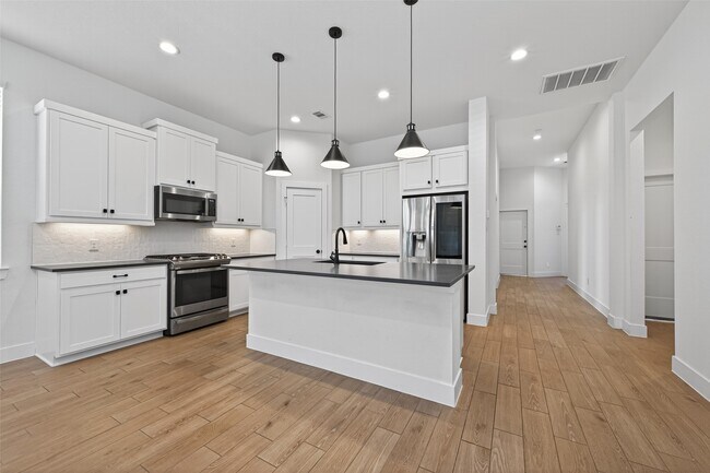 Foto del edificio - 177 Hidden Peak Dr