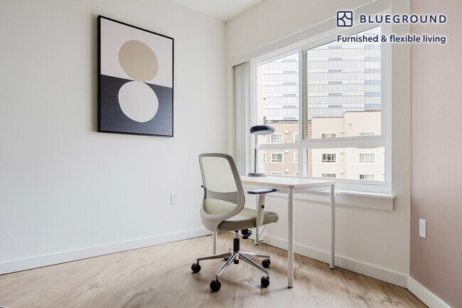 Foto del edificio - 362 Bellevue Way NE