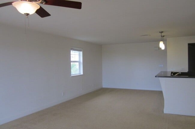 Building Photo - Beautiful 3 BD / 2 BA Townhome in Ko Olina!