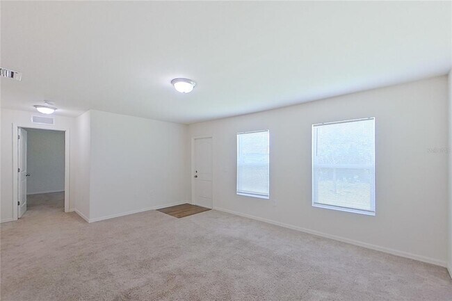 Building Photo - 2920 NE 2nd Ave