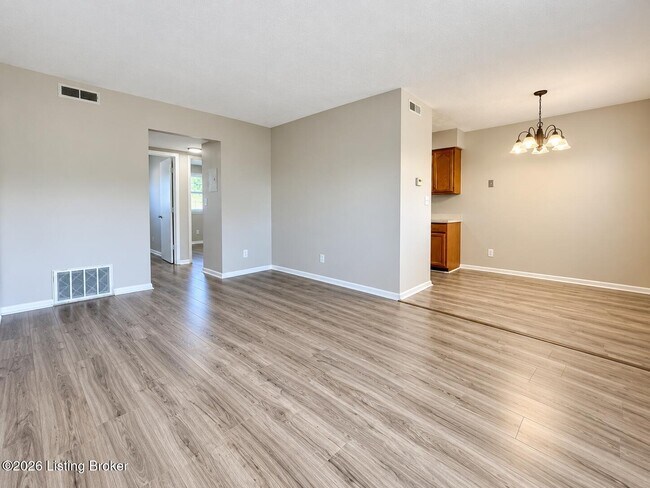 Foto del edificio - 3409 Prestwood Dr