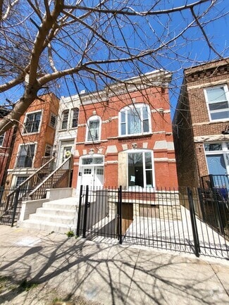 Building Photo - 2828 W Fulton St