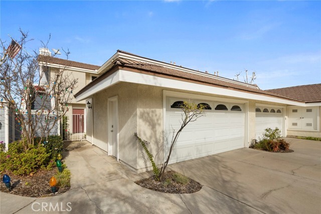 Building Photo - 5621 E Stetson Ct