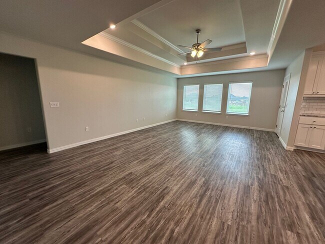 Foto del edificio - 3625 Gallant Fox Ave