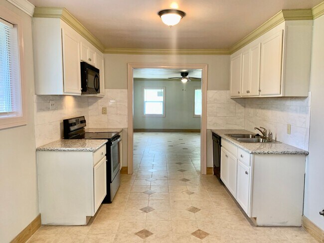 Foto del edificio - 3BD/2BA House for Lease in Bristol Place Subdivision in Baton Rouge