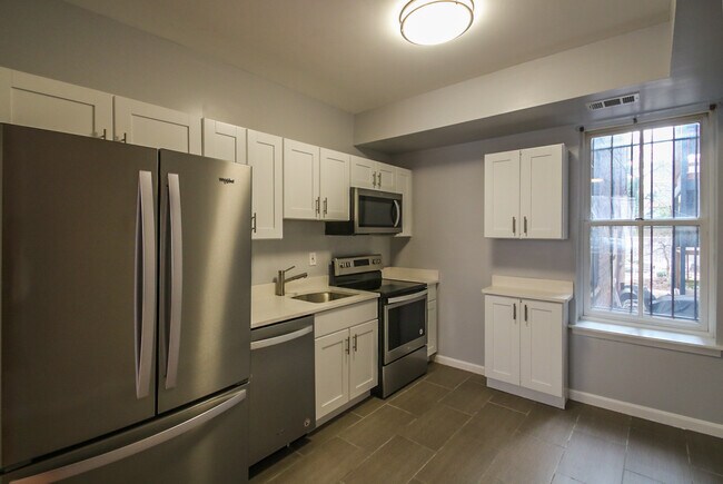 Building Photo - 512 U St NW