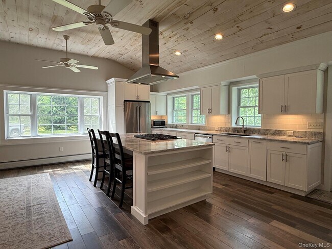 Foto del edificio - 463 Doodletown Rd