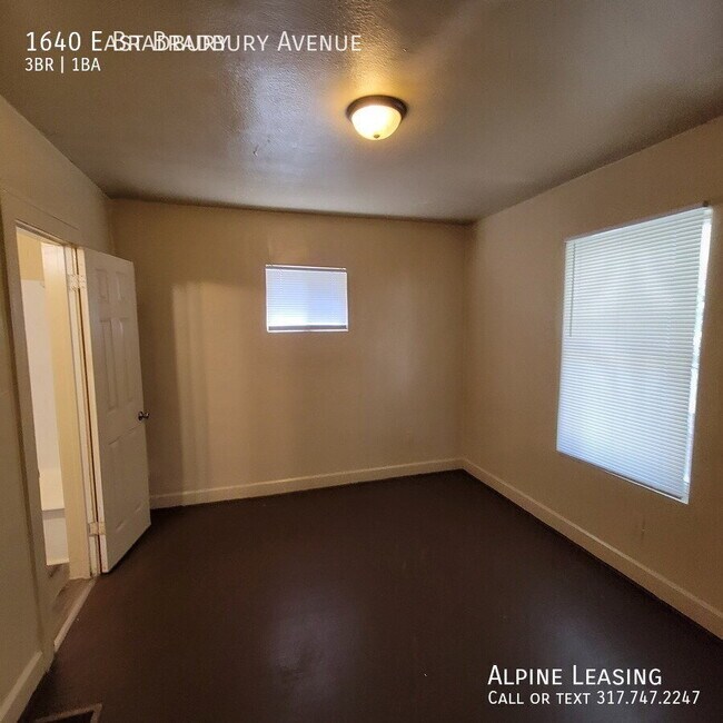 Foto del edificio - 1640 E Bradbury Ave