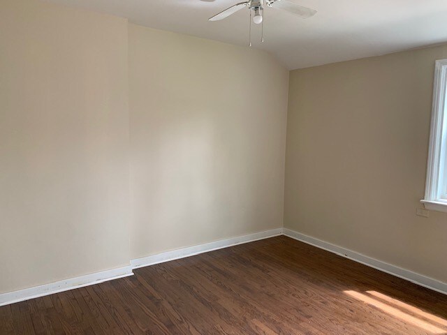 Foto del edificio - 2209 E 97th St