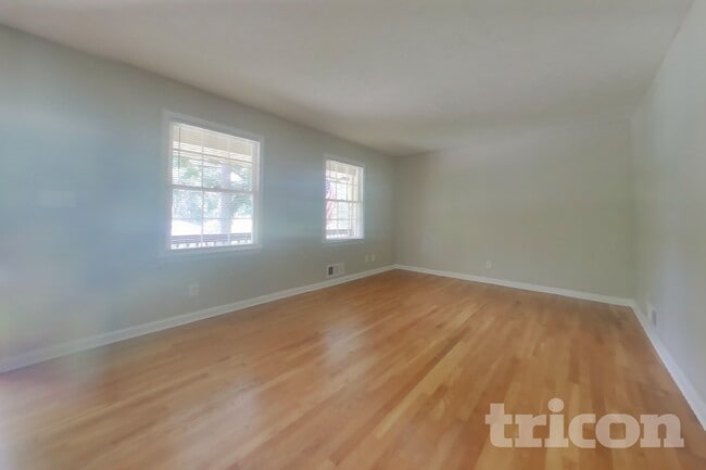 Foto del edificio - 2301 Cochise Dr