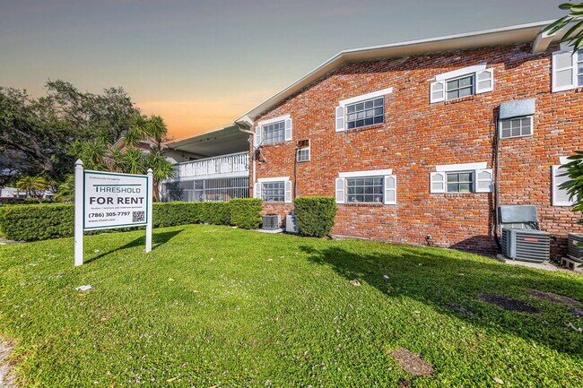 Foto del interior - Continental West Apartments
