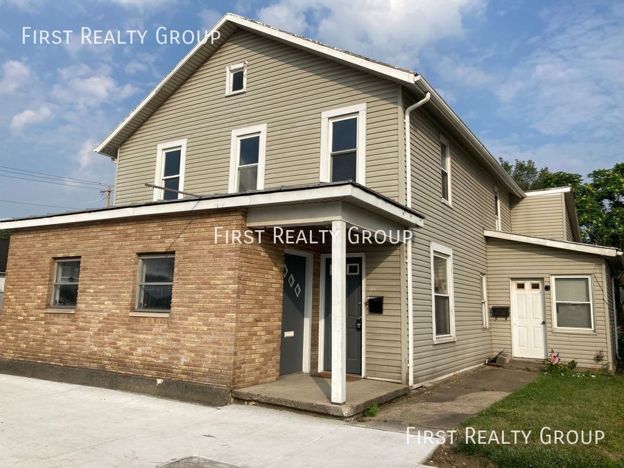 Foto principal - 533 N Main St