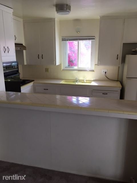 Building Photo - 2 br, 1 bath Apartment - 962 W Olive St