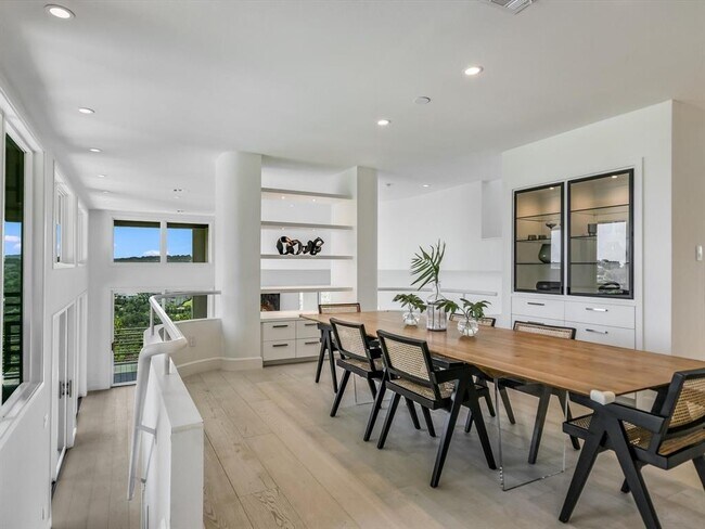 Building Photo - 4911 Bull Mountain Cove