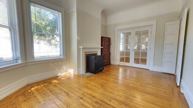 Building Photo - 3100 Steiner St