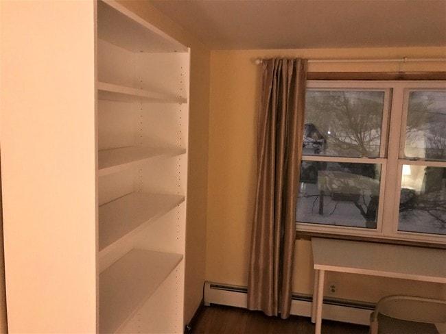 Building Photo - 415 Callodine Ave