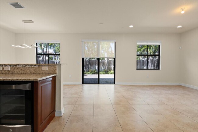 Foto del edificio - 10021 NW 87th Terrace