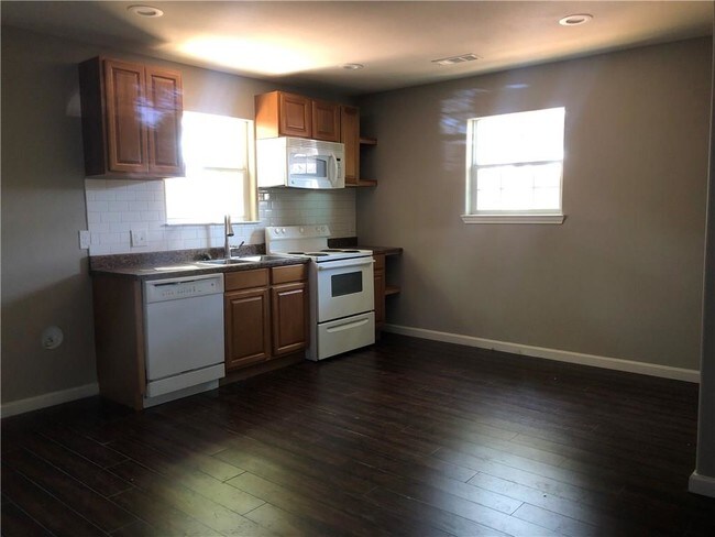 Foto del edificio - 5207 Bourquin St