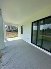 Building Photo - 1022 Candlelight Dr