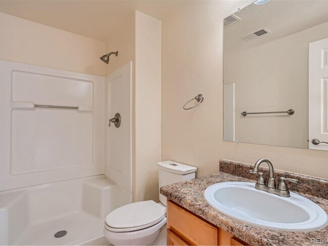 Foto del edificio - 2BD / 2BA Condo - Great Location! Close to...