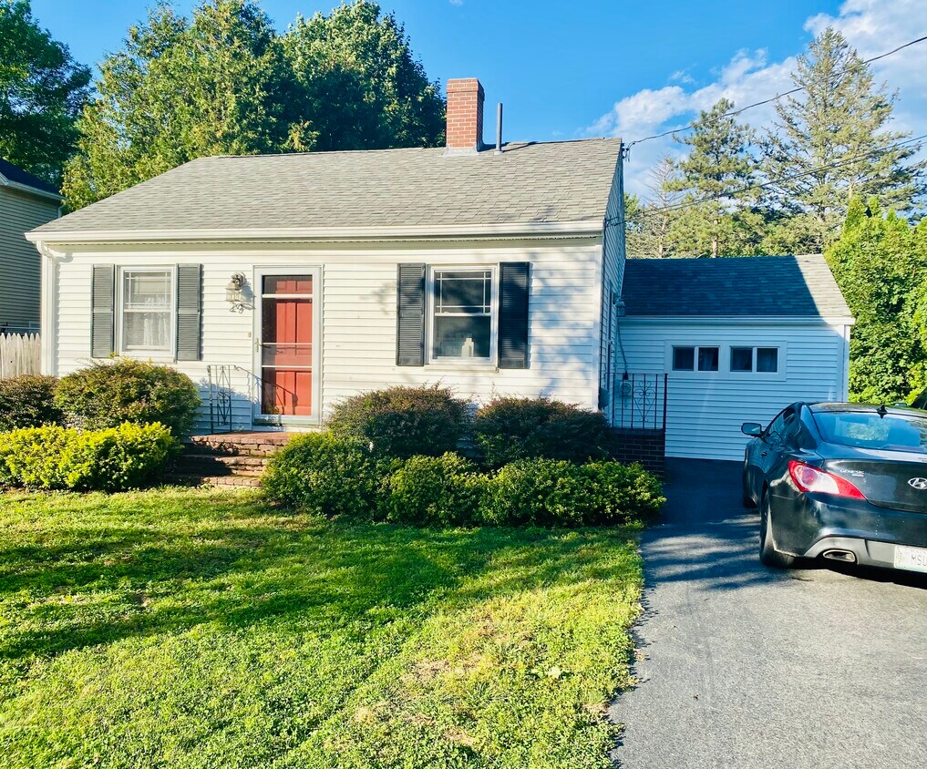 29 Carlson St, Westbrook, ME 04092 House Rental in Westbrook, ME