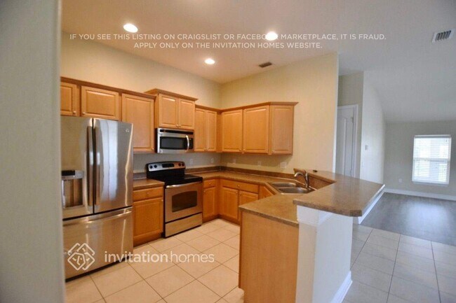 Building Photo - 6035 Serene Pl