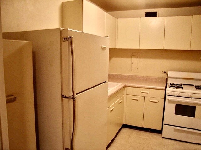 Foto del edificio - 1451 E 55th St