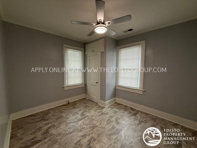 Foto del edificio - Affordable & Spacious 2-Bedroom in Convenient Orangeburg Location