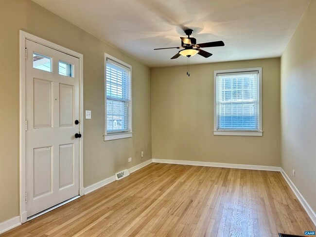 Building Photo - 814 Altavista Ave