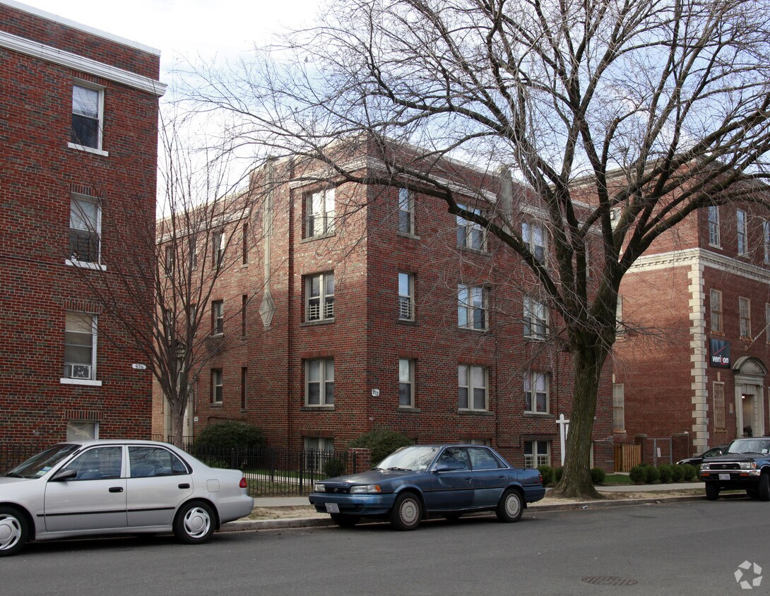 Foto del edificio - 912 Gallatin St NW
