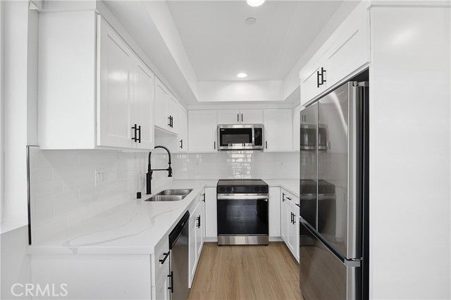 Building Photo - 14420 Tiara St