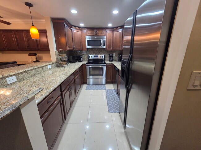 Foto del edificio - 135 Deer Creek Blvd