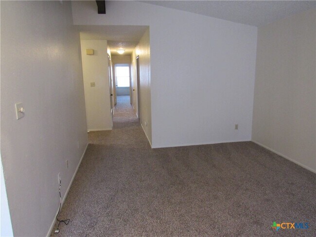 Building Photo - 1207 Westway Cir