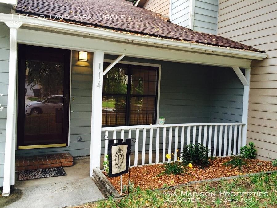 Primary Photo - 114 Holland Park Cir