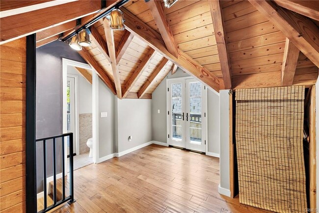 Foto del edificio - 537 Canyon Acres Dr
