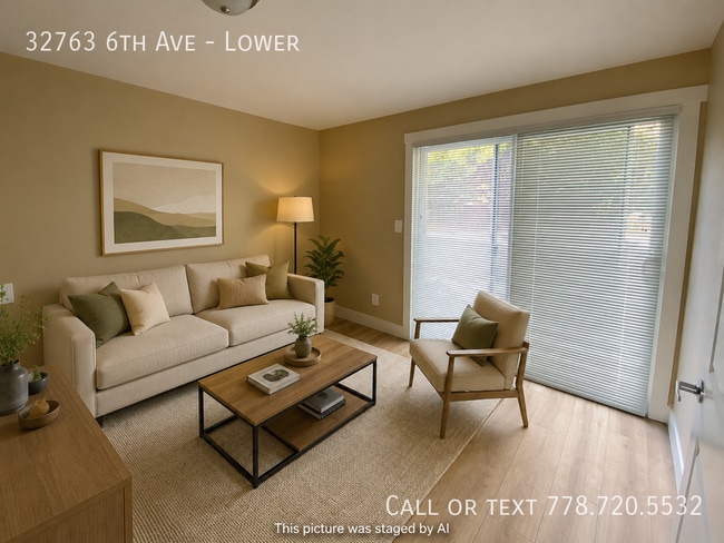 Building Photo - Spacious Ground Level 3 Bedroom