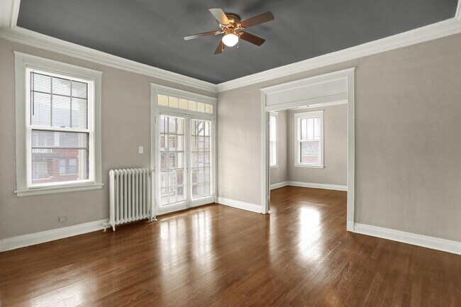 Foto del edificio - 308 S Cleveland St