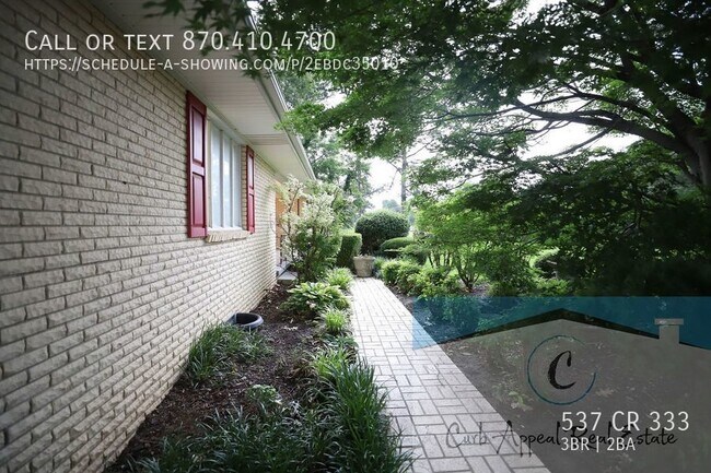 Foto del edificio - Westside Schools - 3 bed/ 2 bath 2,300 sq....