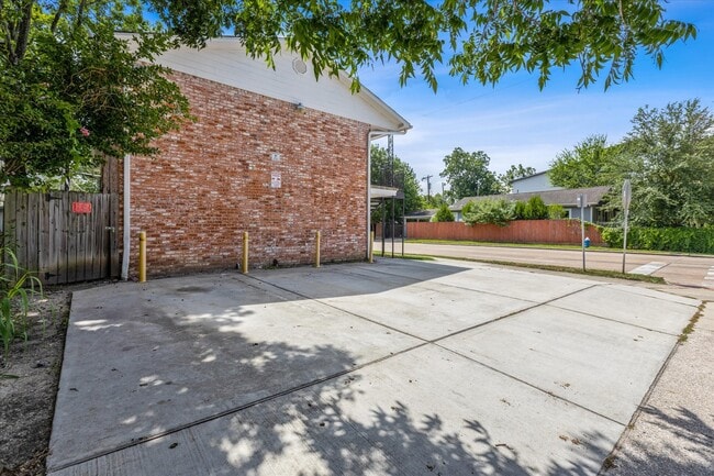 Foto del edificio - 1110 W Patton St