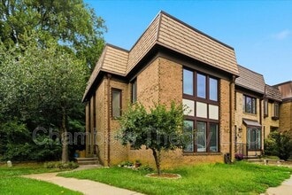 Building Photo - 2988 Borge St