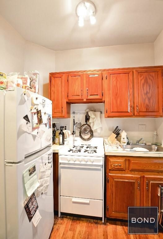 Foto del edificio - 170 W 25th St