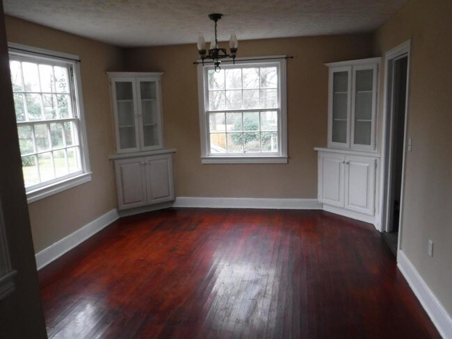 Building Photo - 161 Pecan Heights