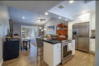 Building Photo - 41080 La Costa Cir E
