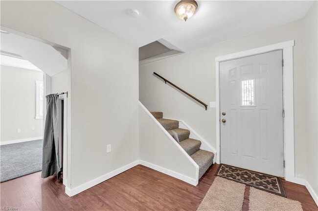 Foto del edificio - 4238 Laurel Rd